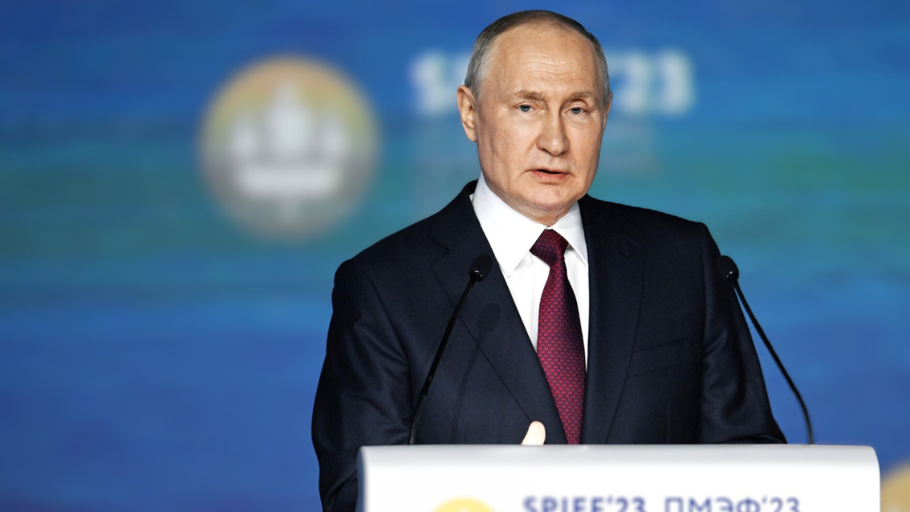 Putin states that Russia has placed nuclear weapons in Belarus as a warning to the West